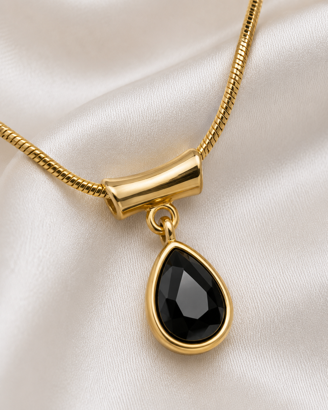 The Onyx Drop Pendant